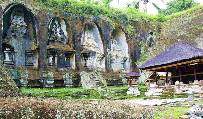 Misteri yang Menyelimuti Gunung Kawi Konon Jadi Tempat Pesugihan